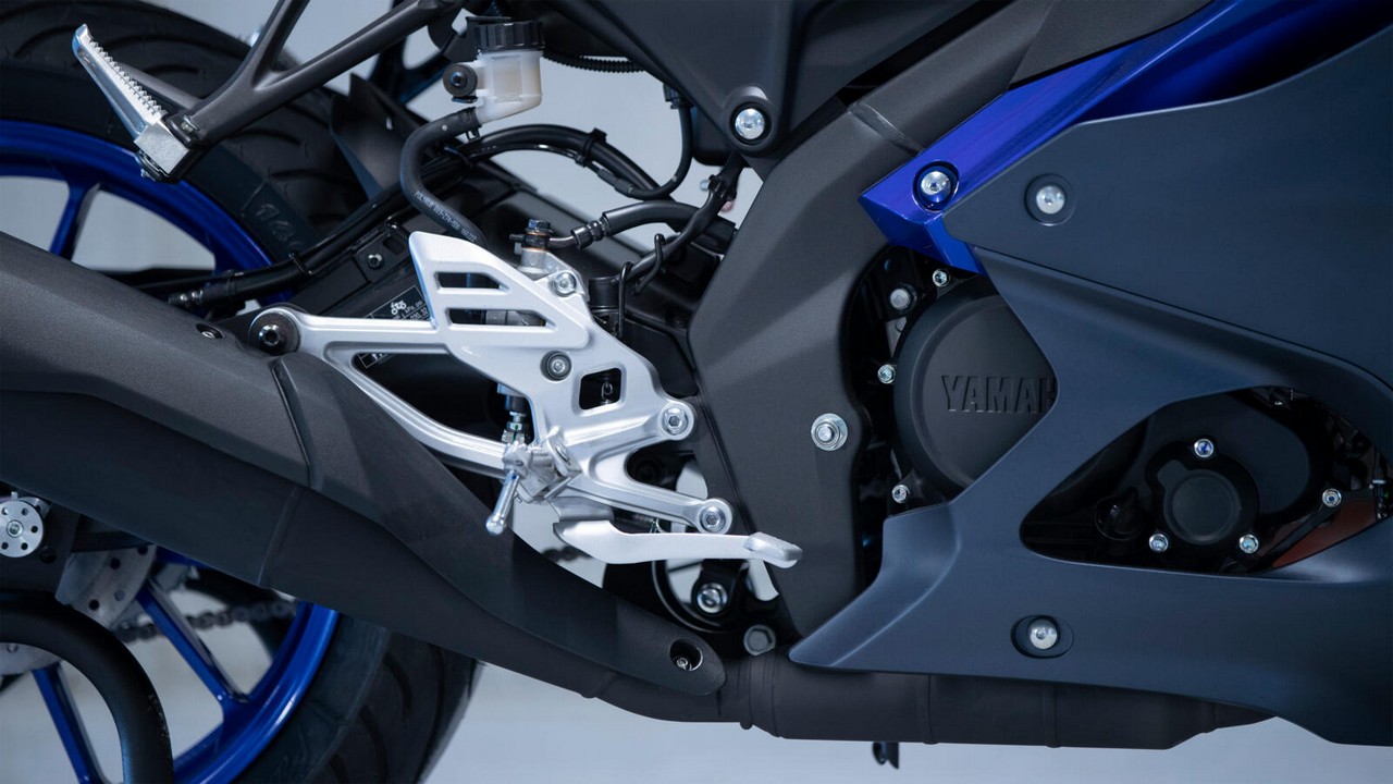 yamaha-yzf-r125-2023-17