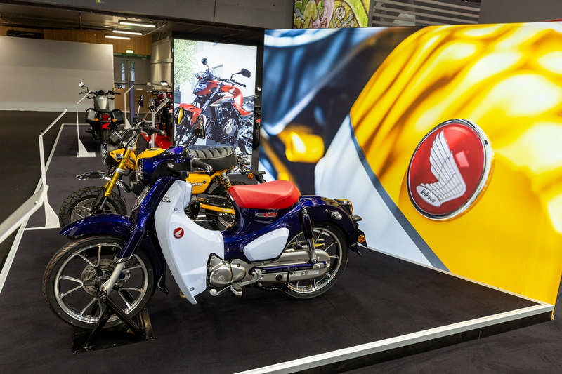 154267_Honda_and_Paris_Motor_Show