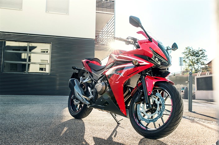 16YM CBR500R