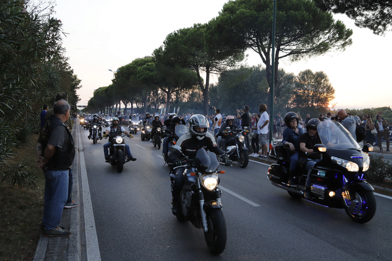 35-biker-fest-lignano-covid-kiadas-2021-11