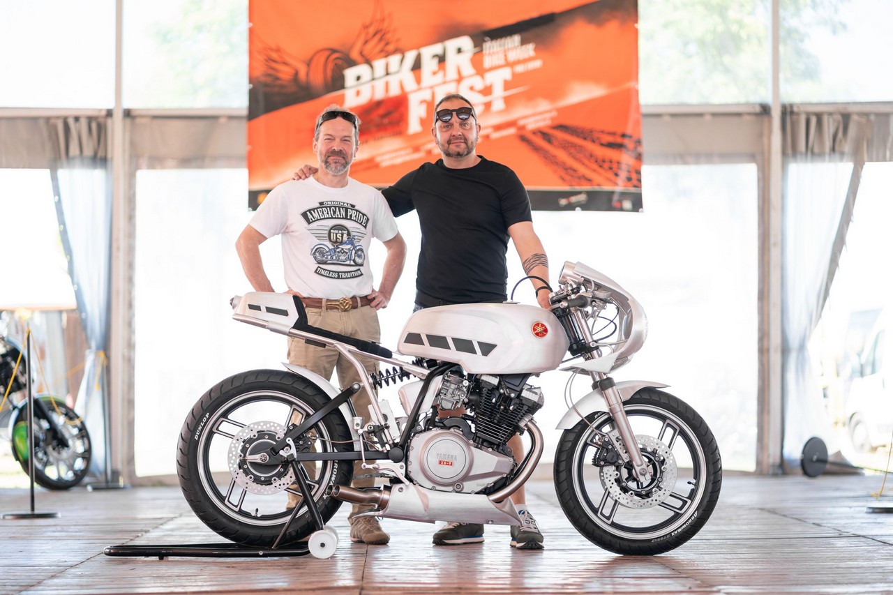 custom-bike-show-cafe-racer-1