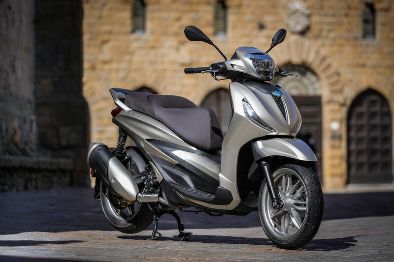 piaggio-beverly-300-2021-29