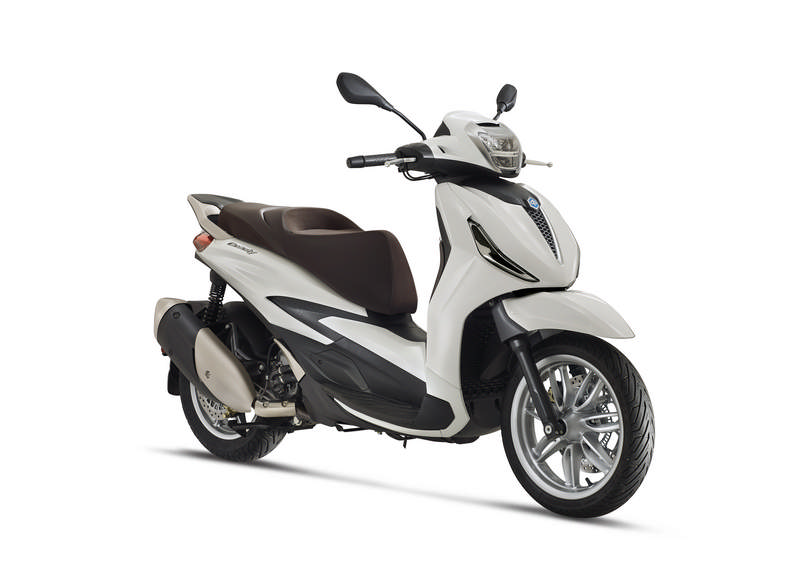 piaggio-beverly-hpe-300-2021-10