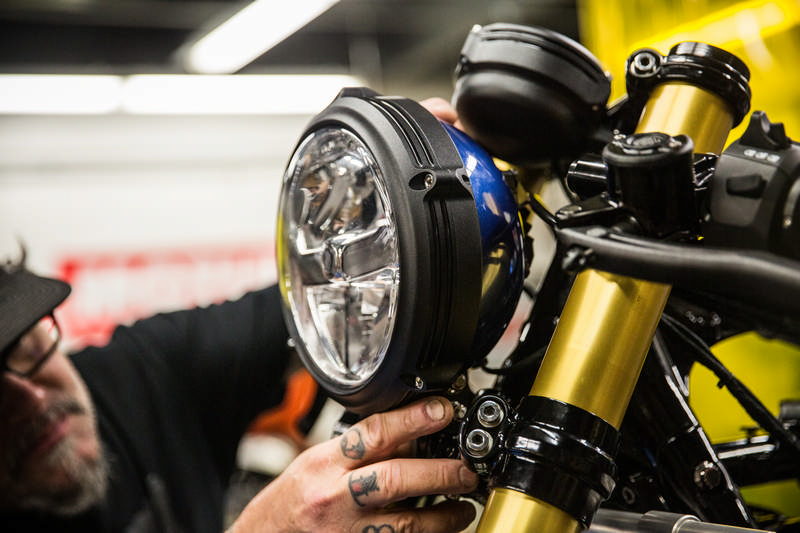 roland-sands-bmw-r-18-dragster-39