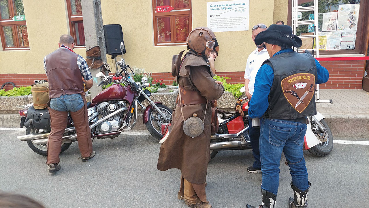 torvenyenkivuli-motorosok