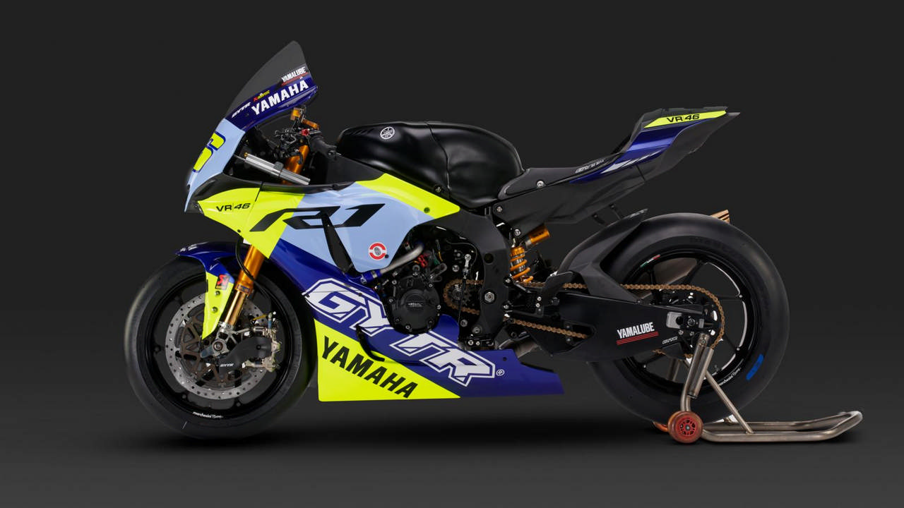 yamaha-r1-gtr-vr46-tribute-valentino-rossi-18